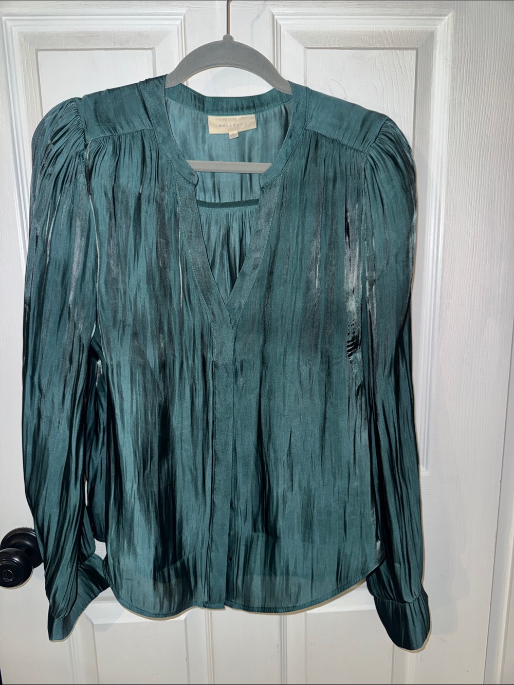 MELLODAY Emerald Pleated V-Neck Satin Blouse